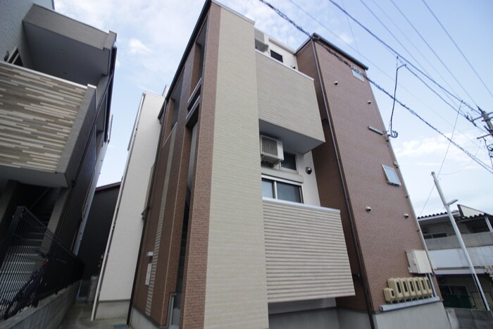 クレール東仙台の物件外観写真