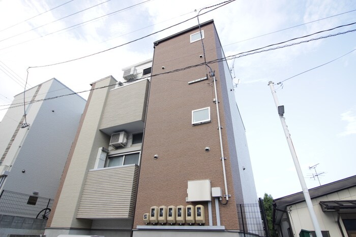 クレール東仙台の物件外観写真