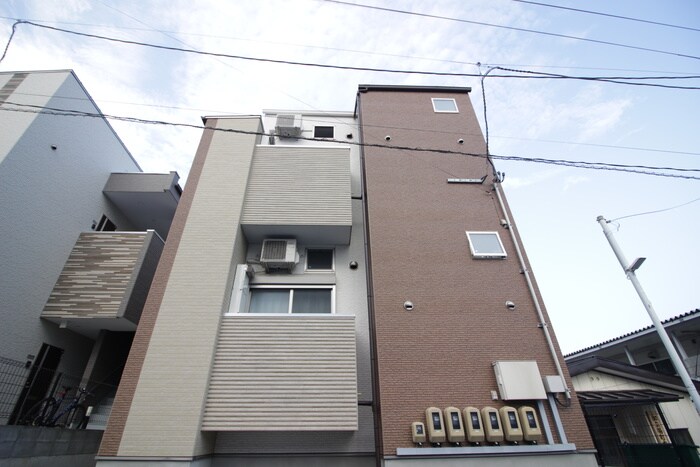 クレール東仙台の物件外観写真