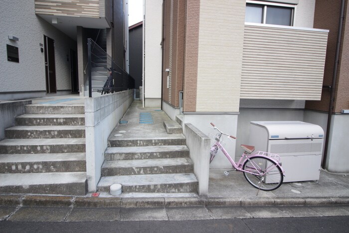 クレール東仙台の物件外観写真