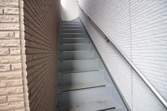 クレール東仙台の物件外観写真