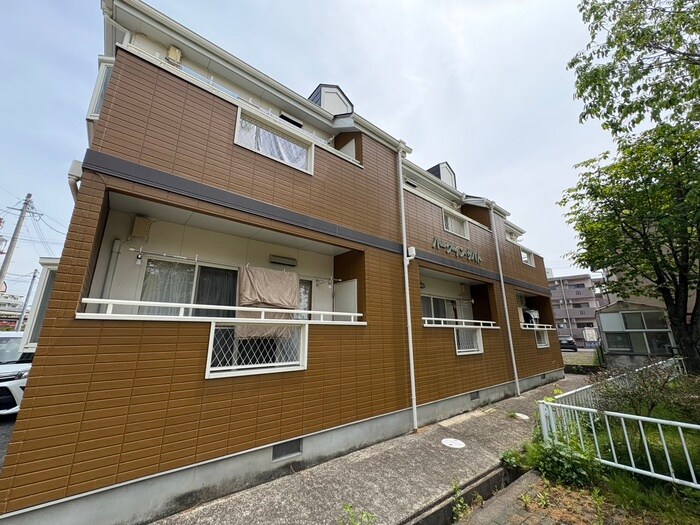 パークインサバトの物件外観写真