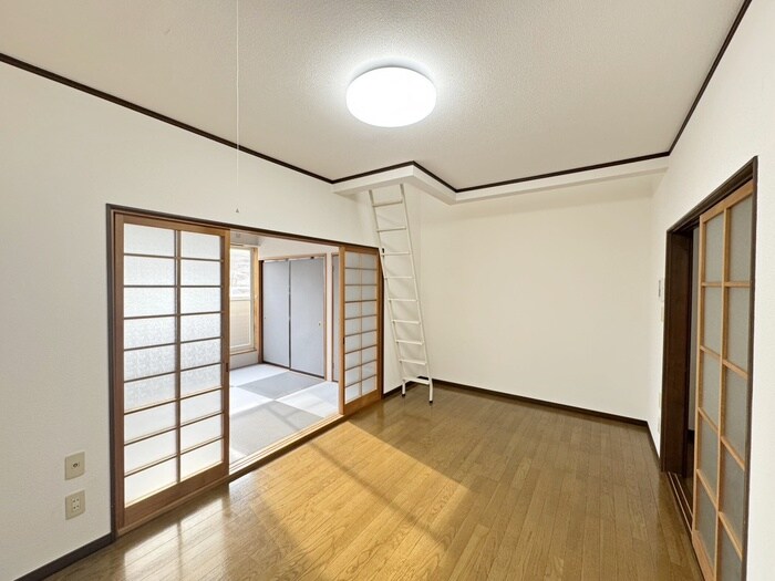 パークインサバトの物件内観写真