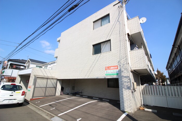 レジデンスつばさの物件外観写真