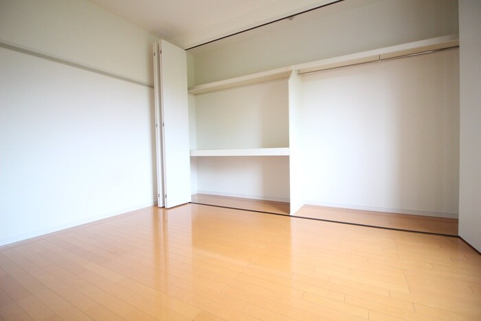 東仙台レジデンス弐番館の物件内観写真