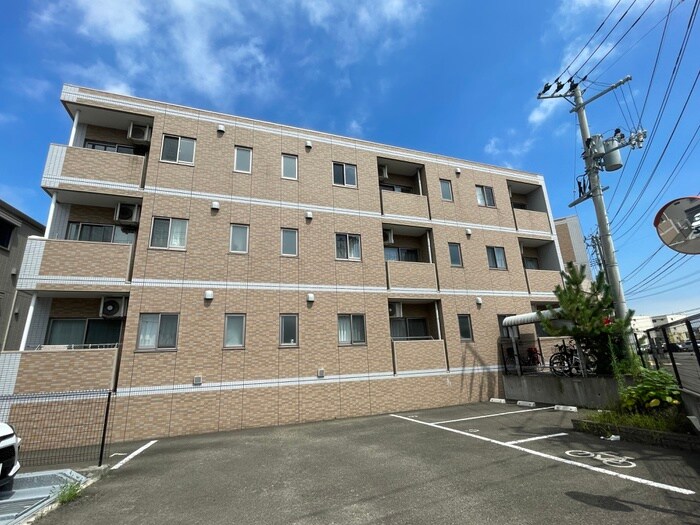 東仙台レジデンス弐番館の物件外観写真