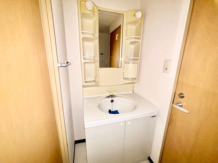 ファミールあやしの物件内観写真