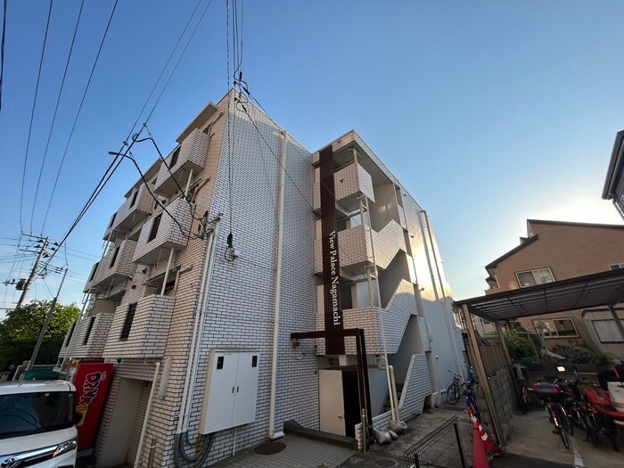 ﾋﾞｭｰﾊﾟﾚｽ長町の物件外観写真