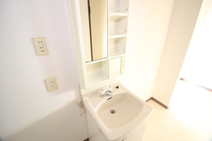 東海ハイツ A棟の物件内観写真