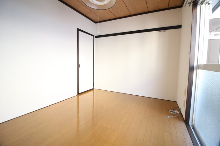 東海ハイツ A棟の物件内観写真
