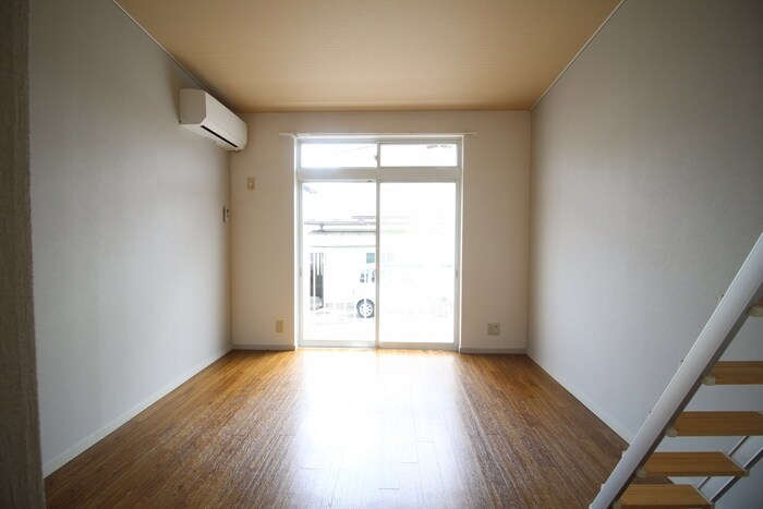 ロフティアイランドＢの物件内観写真