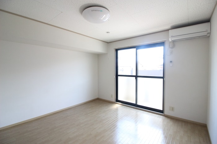 シーマンズの物件内観写真