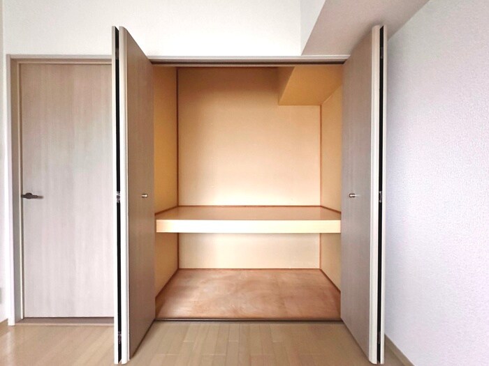 ロイヤルガーデン愛子Aの物件内観写真