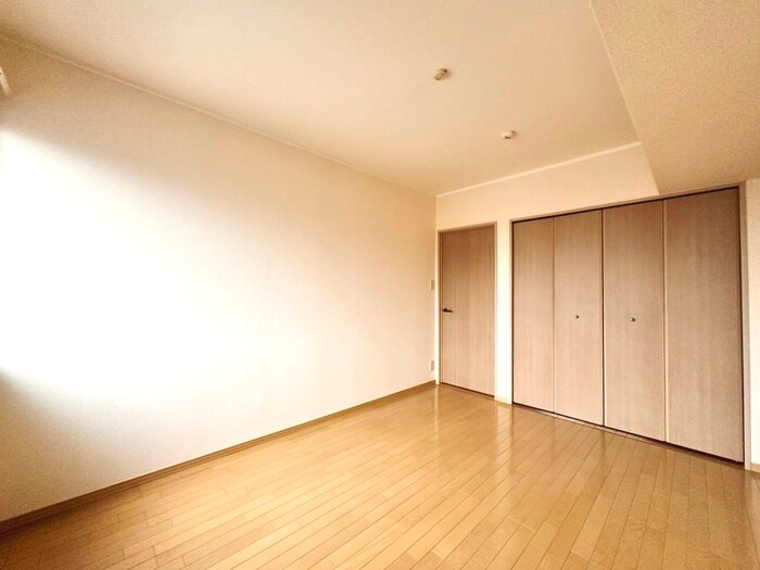 ロイヤルガーデン愛子Aの物件内観写真