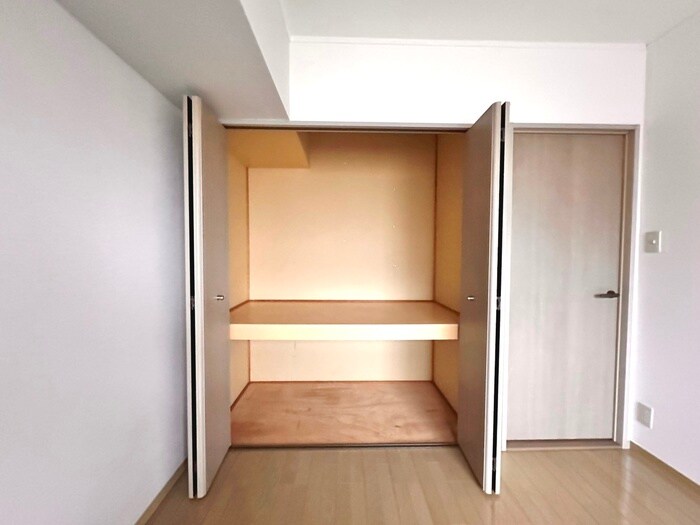 ロイヤルガーデン愛子Aの物件内観写真