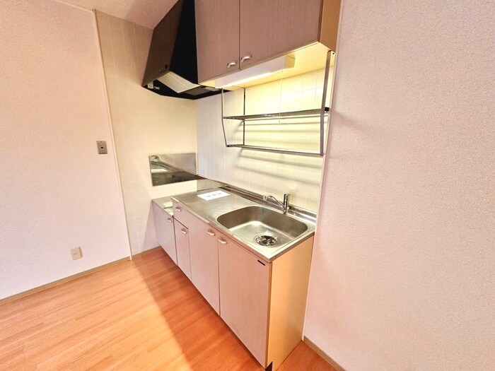 ロイヤルガーデン愛子Aの物件内観写真