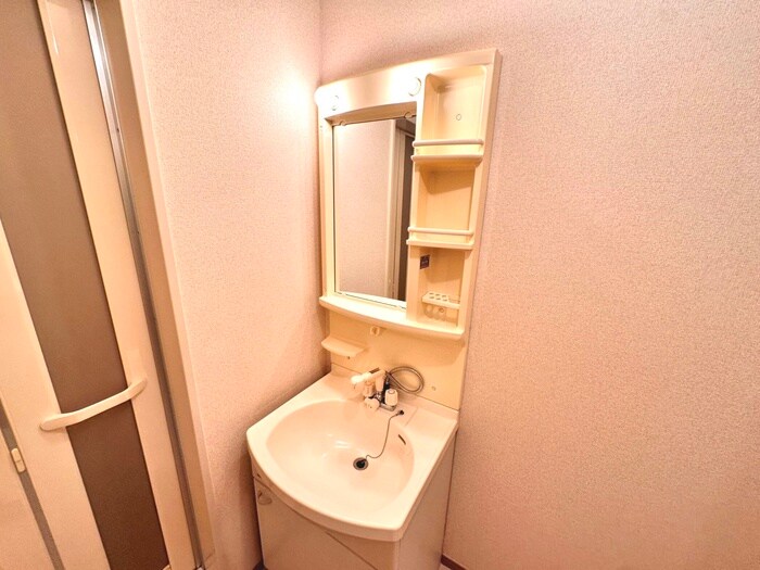 ロイヤルガーデン愛子Aの物件内観写真