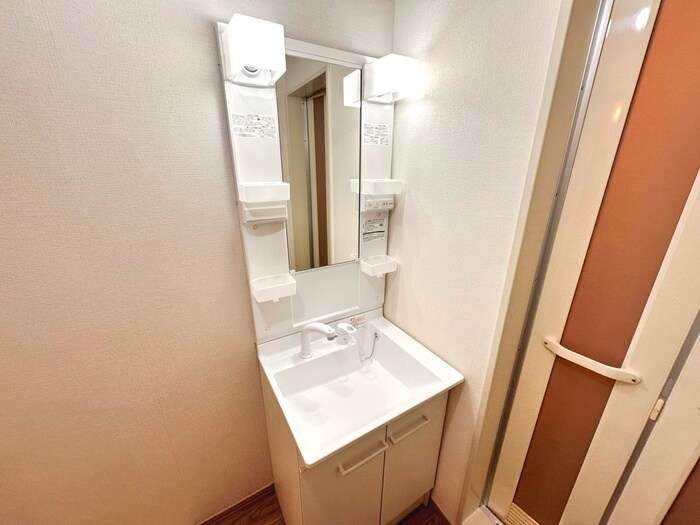 ロイヤルガーデン愛子Aの物件内観写真