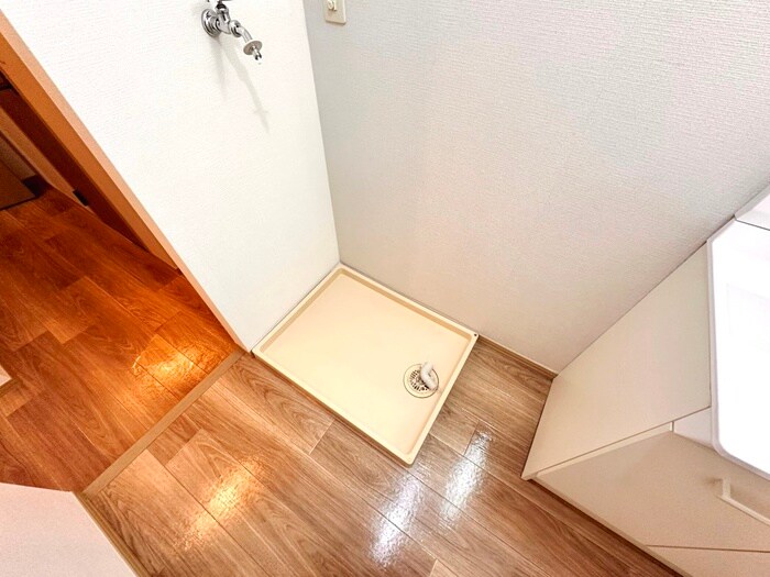 ロイヤルガーデン愛子Aの物件内観写真