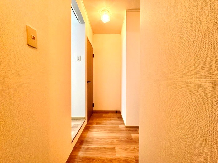 ロイヤルガーデン愛子Aの物件内観写真