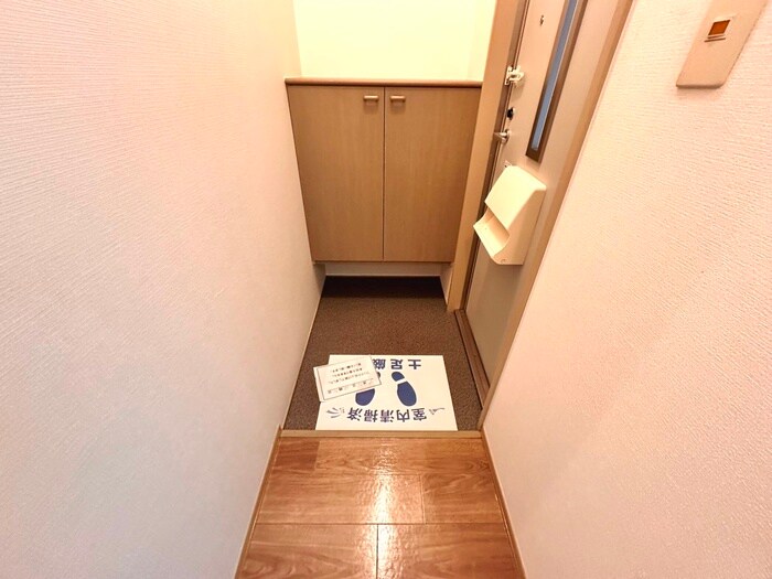 ロイヤルガーデン愛子Aの物件内観写真