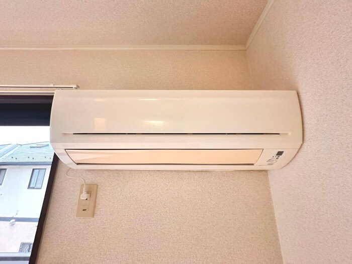 ロイヤルガーデン愛子Aの物件内観写真