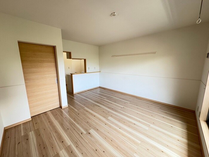 クレイドル栗生の物件内観写真