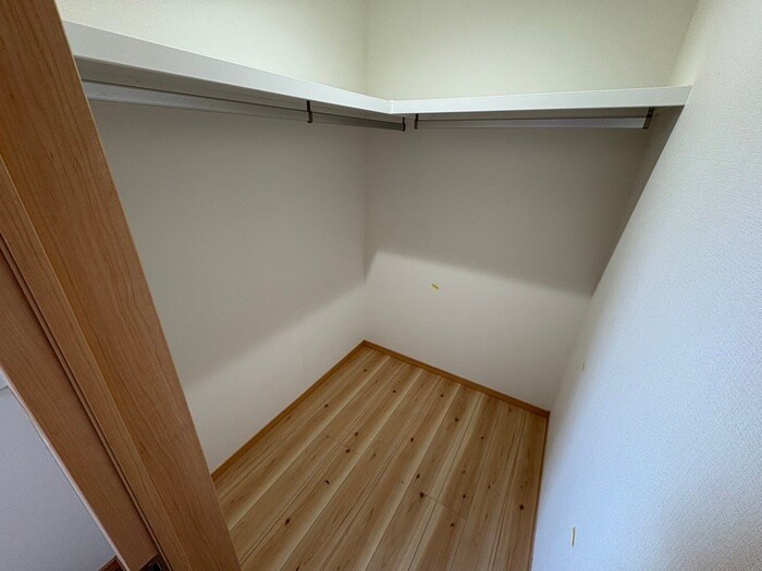 クレイドル栗生の物件内観写真