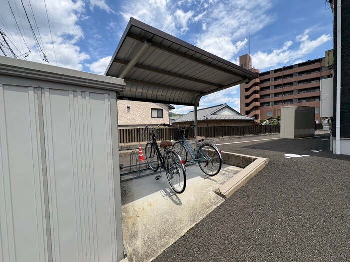 クレイドル栗生の物件外観写真