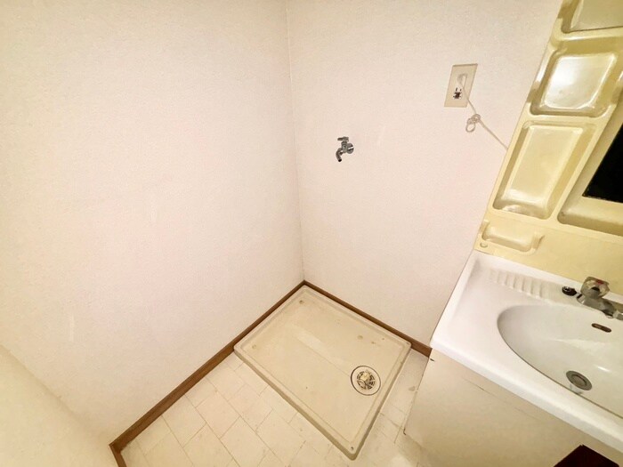 栗生コーポB棟の物件内観写真