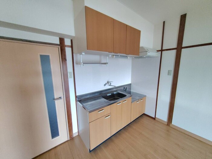 成田ハイツの物件内観写真