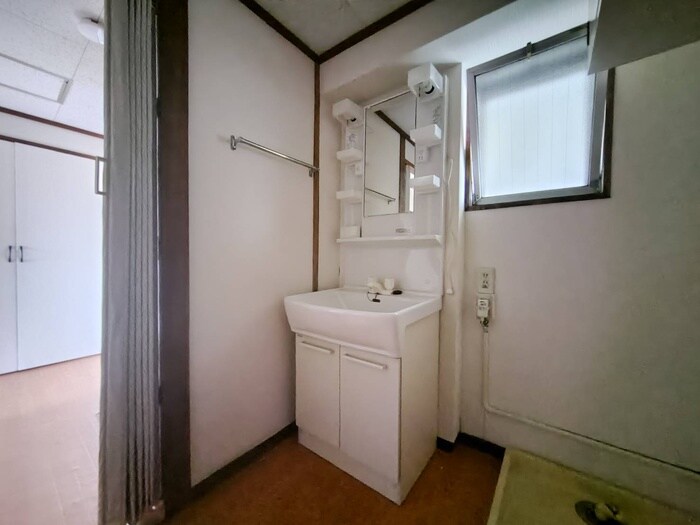 成田ハイツの物件内観写真