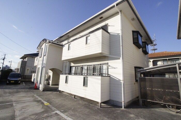 コ－ポコ－ラルＢの物件外観写真