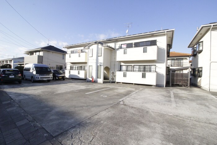 コ－ポコ－ラルＢの物件外観写真