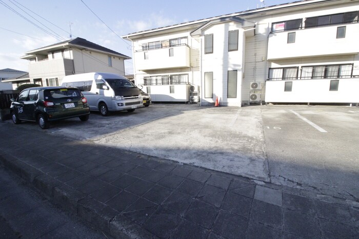 コ－ポコ－ラルＢの物件外観写真