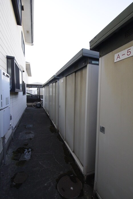 コ－ポコ－ラルＢの物件外観写真