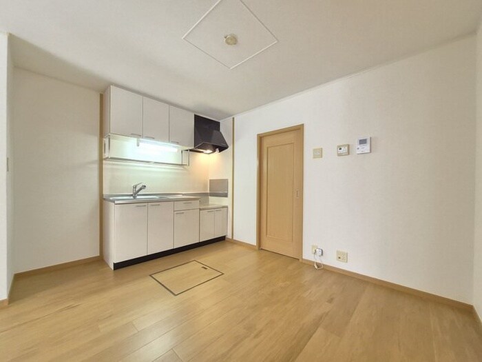 メドン・ド・カルムⅠの物件内観写真