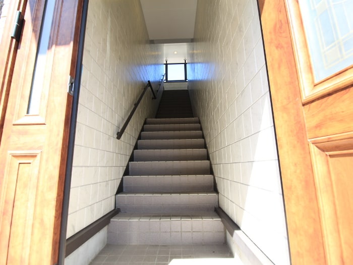 エスポワ－ルコマツⅡＢ館の物件外観写真