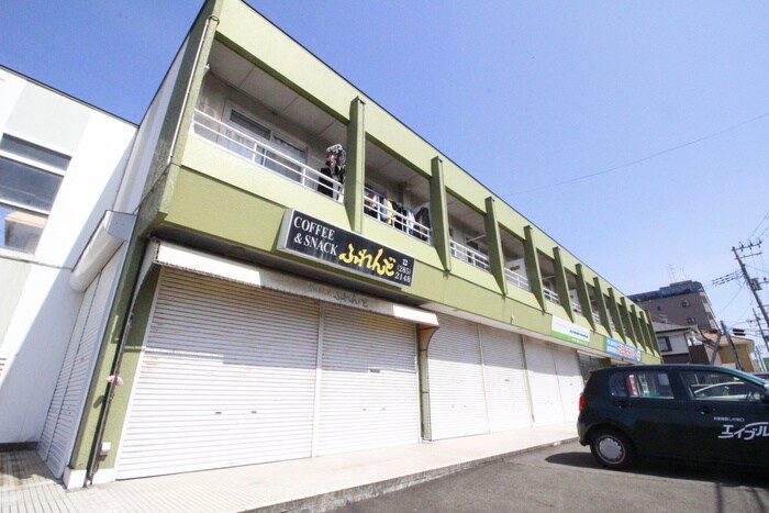 マルゼンプラザの物件外観写真