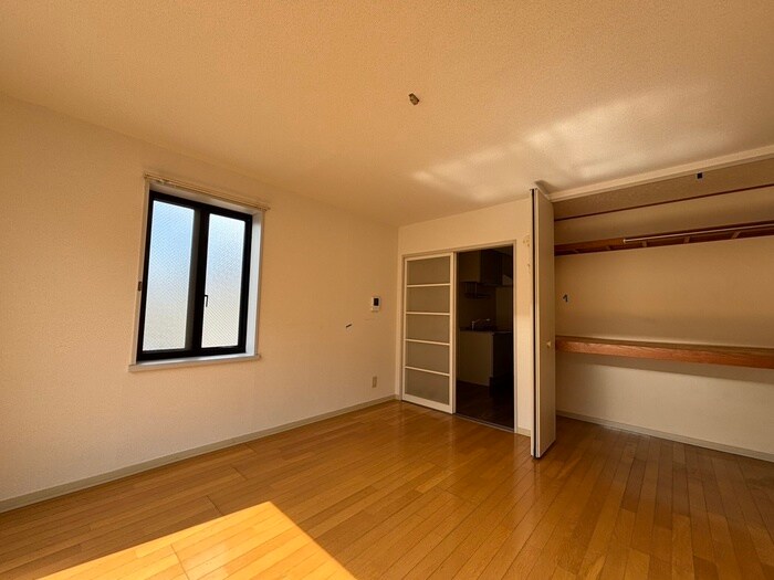 ロイヤルコ－トの物件内観写真