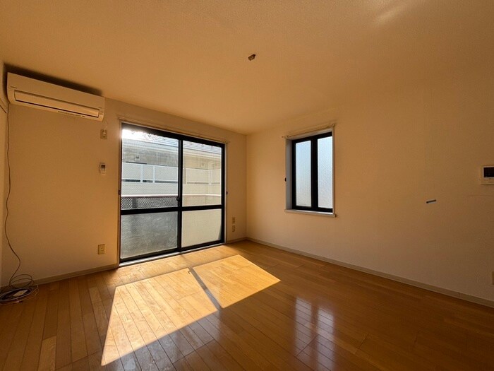 ロイヤルコ－トの物件内観写真