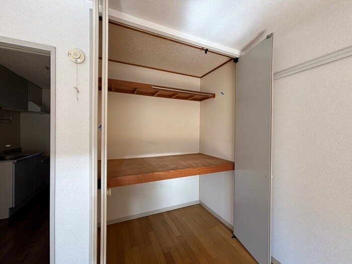 ロイヤルコ－トの物件内観写真