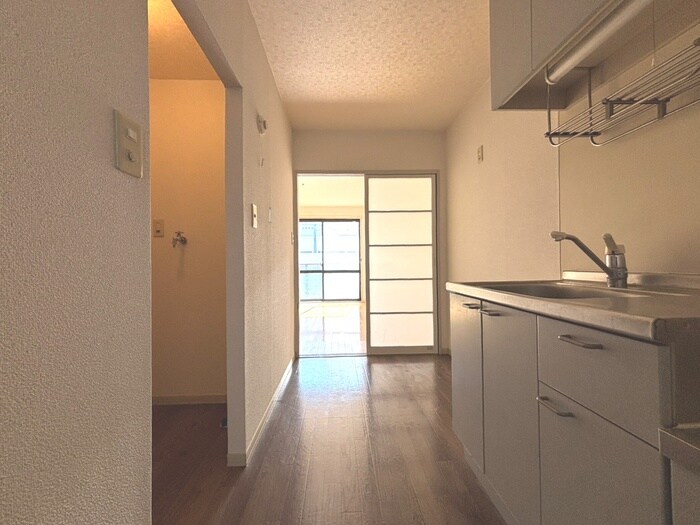 ロイヤルコ－トの物件内観写真