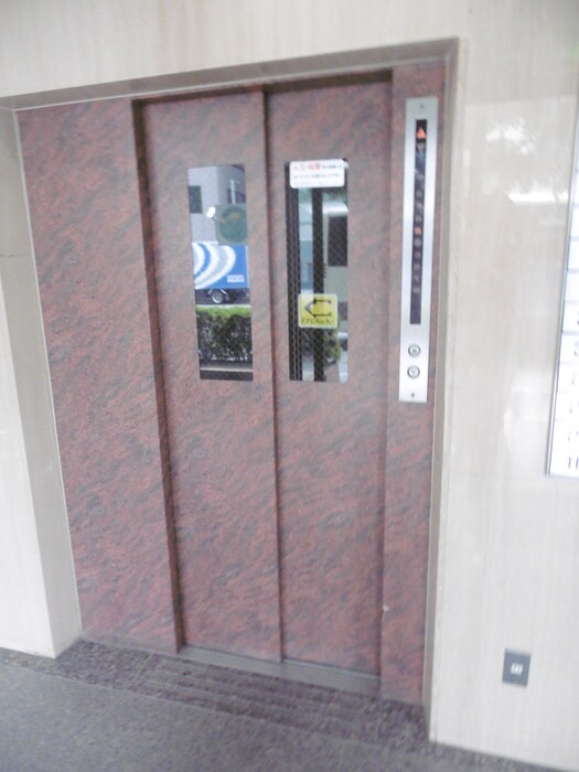 第５銅谷ビルの物件外観写真