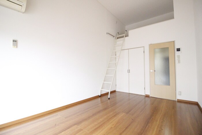 ﾎﾜｲﾄｷｬｯｽﾙ六丁の目ﾋﾞﾚｼﾞB棟の物件内観写真