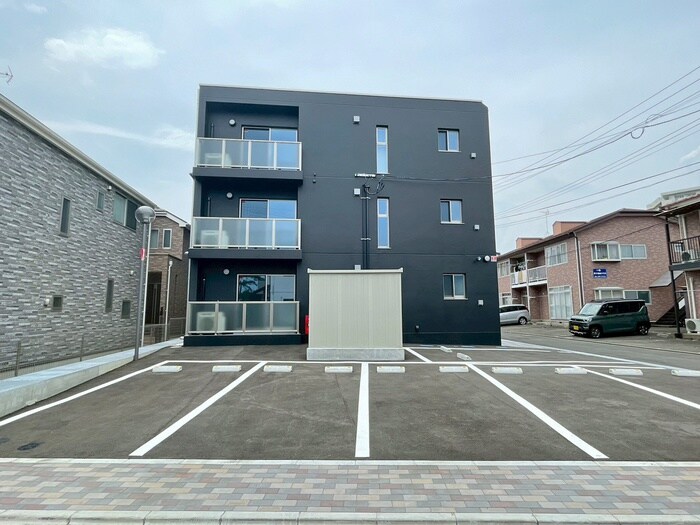 THE ROOMの物件外観写真