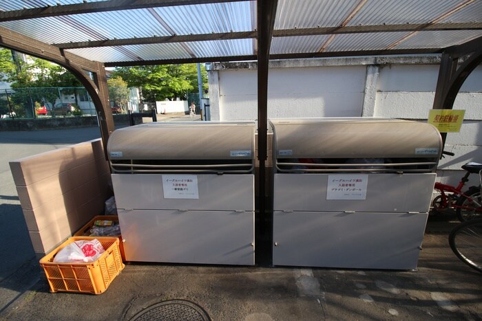 イ－グルハイツ高松　１の物件外観写真