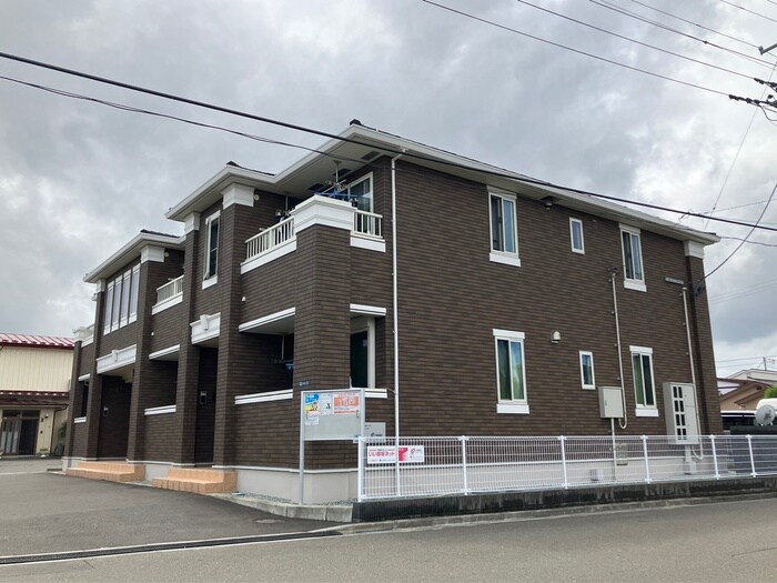 グランディールの物件外観写真