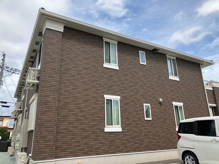 グランディールの物件外観写真