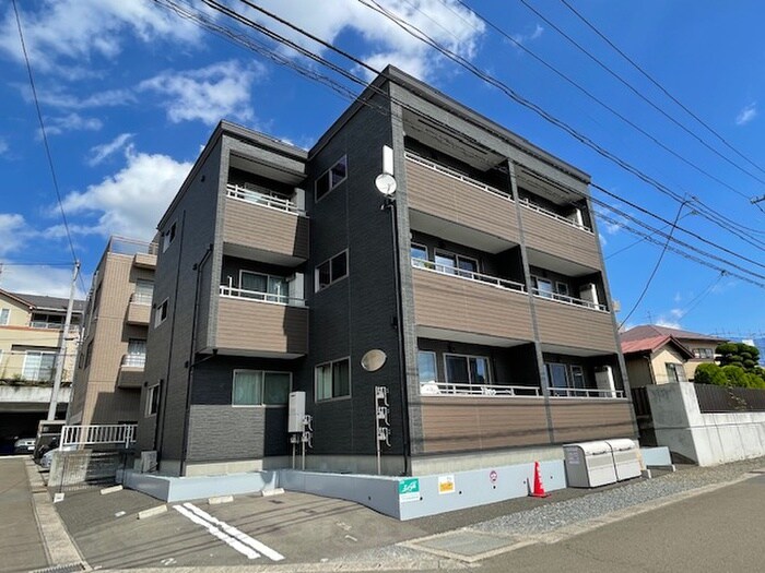 ア－リ－スロ－プの物件外観写真